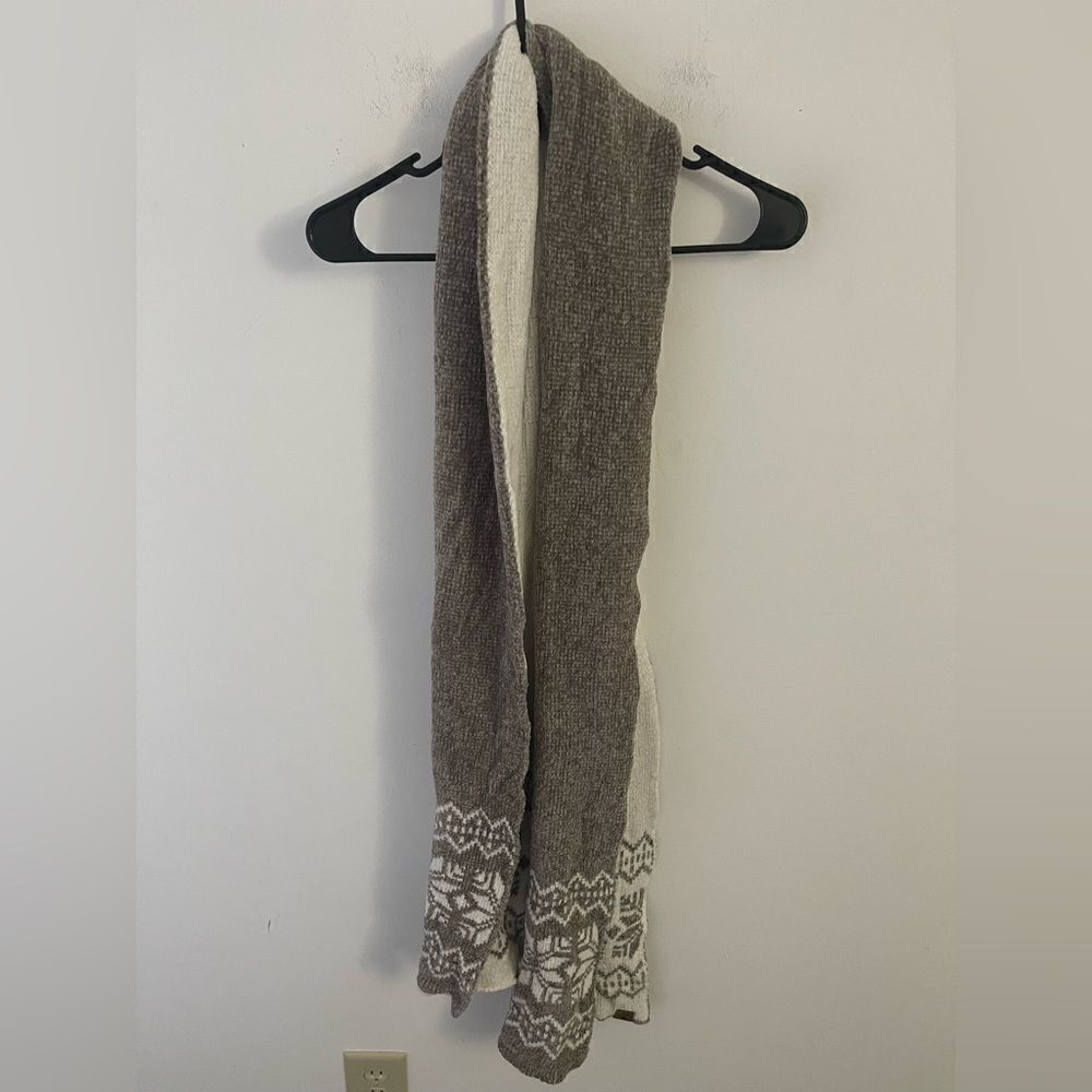 Bearpaw Scarf